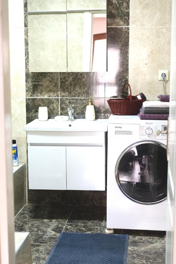 Garden Duplex With Netflix Close To Taksim,Bomonti Appartement Istanboel Buitenkant foto
